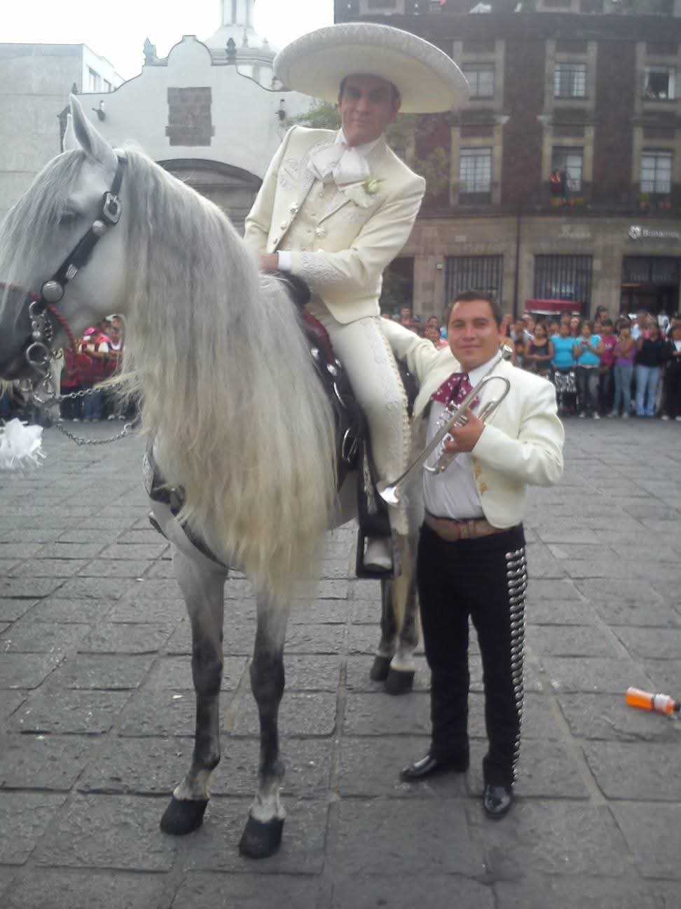 Presentación de Mariachi Raíces de México